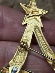 Tona Gold Tone Brooch Vintage Costume Jewelry Fall Autumn
