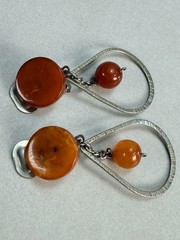 Mid Century Modern Amber Lucite Silver Tone Clip On Dangle Earrings Vintage