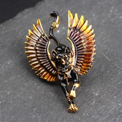 Personality Cute Enamel Dripping Angel Cat Brooch with Wings Accessories
