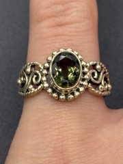 Vintage Sterling Silver Green Quartz Ring Size 8.25 F9