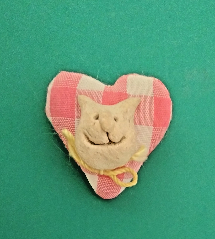Handmade Cat Brooch (165 – 2415)