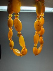 Vintage Baltic Butterscotch Amber Necklace Egg Yolk Honey Oval Beads 32.1g 60cm