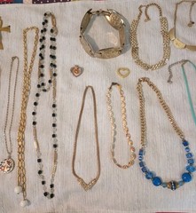 Antique & Vintage 50+ Lot Of Necklaces & Varies Designs & Quality.