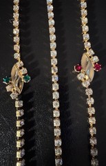 17 Piece Modern Jewelry Lot Gold/Silver Tone Brooches Necklaces Bracelets