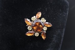 Vtg Gold Tone Starburst Hexagon & Marquise Cut Amber & Yellow Rhinestone Brooch