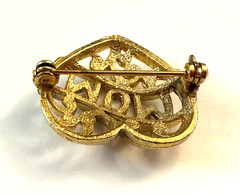 Vintage Gold Tone Openwork MOM Heart Brooch Pin Estate Mother’s Day Gift