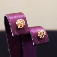 Vintage 14k Yellow Gold 6mm Filigree Flower Dome Stud Earrings – 0.6 g Starburst