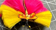 RARE SIGNED HATTIE CARNEGIE HOT PINK & YELLOW DYNEL BUTTERFLY PIN BROOCH💛💕