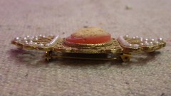 vintage estate brooch pink cameo gold tone faux peeling seed pearls 2.5X1 1/8″
