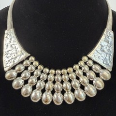 Vintage Silver Tone Brutalist Bib Statement Necklace Hammered Herringbone