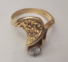 Vintage 14K Yellow Gold Ring Wave shaped with Nugget finish & .40 Carat Diamond