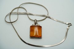 Vintage Sterling Silver Amber Pendant 45mm x 24mm Necklace 24″ x 3mm JB49