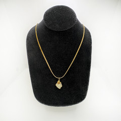 Vintage Gold-Tone Herringbone Chain Necklace with Raw Crystal Quartz Pendant