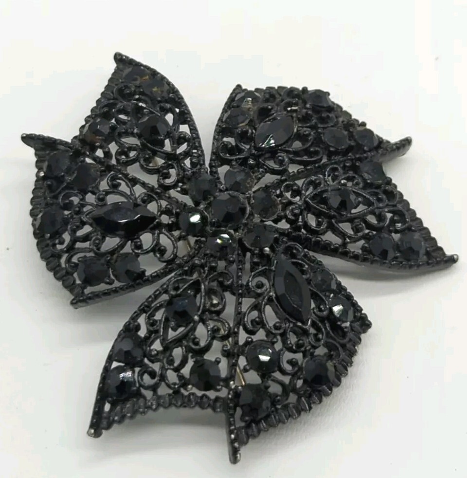 Vintage Jewelry Brooch Pin Classic Black Jet Rhinestone Enameled Black Bow 3″