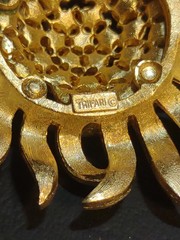 1955-1969 CROWN TAFARI ALFRED PHILIPPE Flower Pin Brooch Clip Earrings Set Vgt