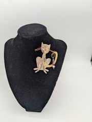 Vintage Mixed Metals Pilgrim Imports Sly Cat Pin Brooch Thailand Smiling Cat 3″
