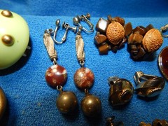 Vintage Costume Jewelry Lot EARRINGS 14 pairs + 3 unmatched