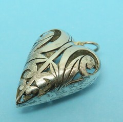 Long on Love! Elongated Scrollwork Heart 925 Sterling Silver Pendant 1-1/4″ 8.3g