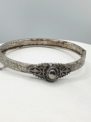 Vintage Silver Tone Filigree Hinged Bracelet Clip Earrings Brooch Set