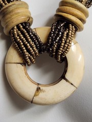 VTG 80’s Multi-Strand Bronze Gunmetal Silver Beaded Horn Ring Pendant Necklace
