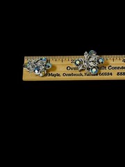 VTG AURORA BOREALIS EARRINGS FLORAL TWIST CLIP-ON SILVER TONE PRISTINE ESTATE