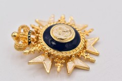 Vintage Crown Anchor Brooch Blue Enamel Crest Military Nautical Pin 1980s BinAL