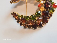 NICE VINTAGE ESTATE JULIANA? RHINESTONE WREATH 2-1/2″ BROOCH FALL COLORS AUTUMN
