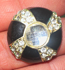 Women’s Black/Clear Round Rhinestone Stud Earring Single Butterfly Closure