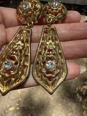 Vintage Gold Tone Dangle Drop Earrings Clip On Teardrop Ornate Rhinestone