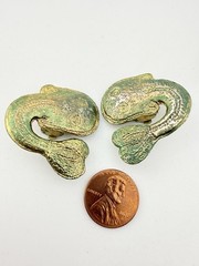 LANVIN PARIS RARE VINTAGE GOLDTONE CATFISH CLIP EARRINGS & POUCH PLEASE READ K7D