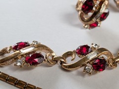 Alfred Philippe Trifari 1940’s Pat Pending Ruby & Clear 3 Piece Necklace Set