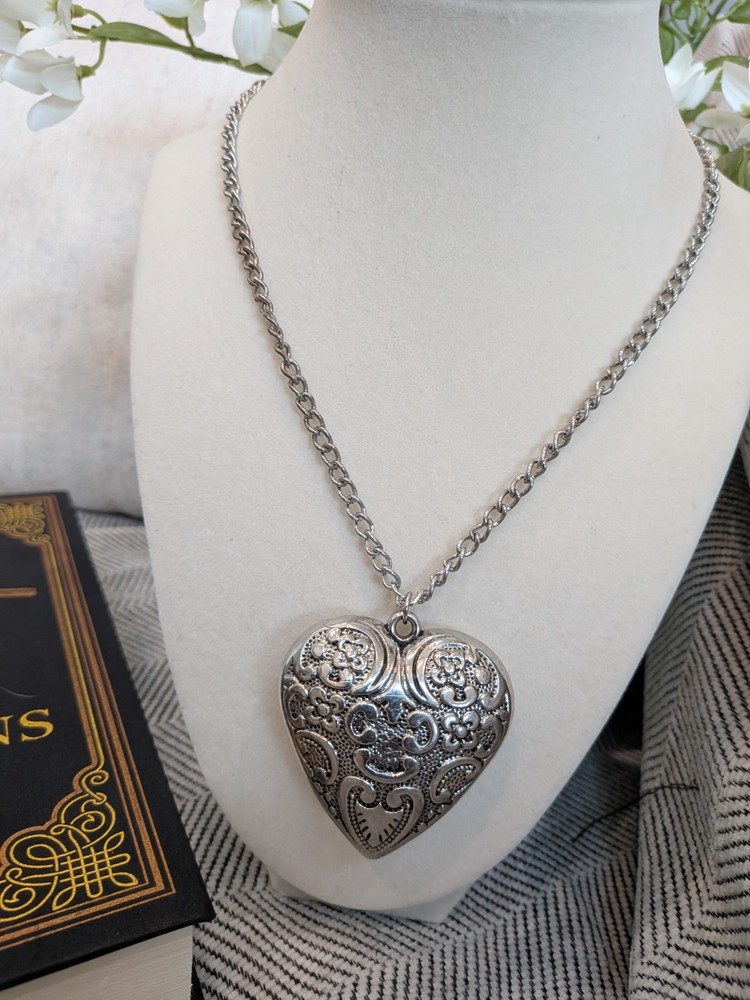 Vintage Puffy Textured Heart necklace Large Silvertone