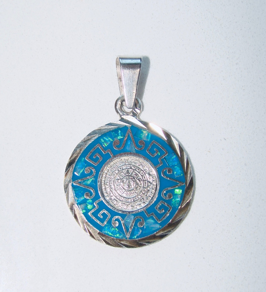 VINTAGE AZTEC CALENDAR FINE STERLLING SILVER 950 OPAL ENAMEL INLAY PENDANT
