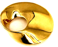 Vintage Monet 2 1/4″ Modernist Shiny Gold Tone Brooch/Pin