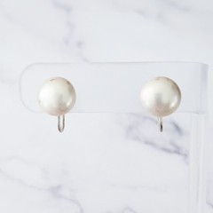 Vintage Screw On Earrings 0.5″ Faux Pearl – Condition Issues