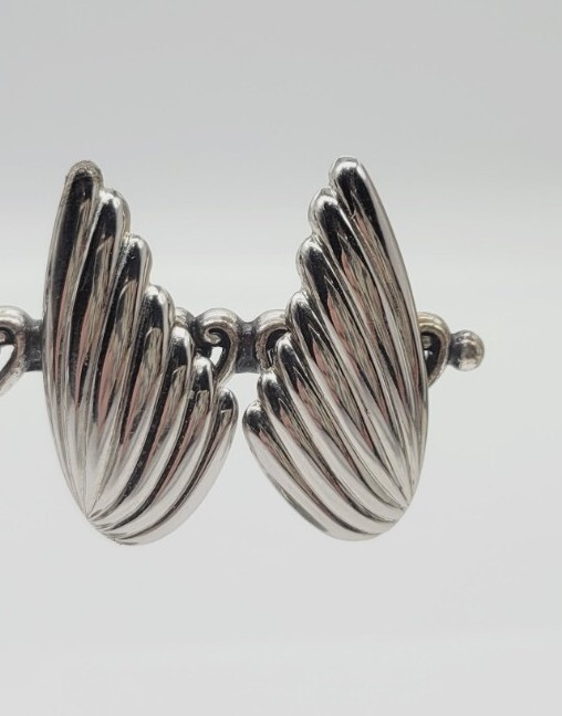 Napier Earrings Silver Tone Pierced Art Deco Vintage Floral 1.25 in