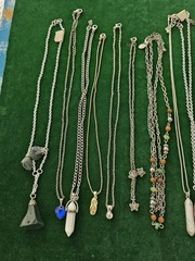 Costume Jewelry Thin Necklace Lot – 17 Pieces – Wear Share Resell