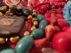4Lb Mixed Mystery Jewelry Lot Vintage Mod Boho Bead Necklaces Bracelets Earrings