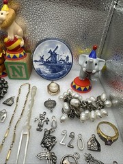 Junk Jewelry Lot Craft Vintage Miscellaneous Items Great Variety! – A