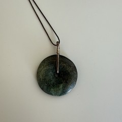 Vintage AGI Snake Chain Necklace Natural Green Gemstone Bi Disc Donut Pendant 16