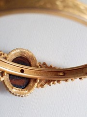 Vtg 70s FLORENZA Cameo Articulated Goldtone Clamper Bangle Bracelet Jewelry