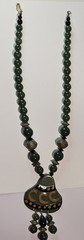VINTAGE CHINESE EXPORT-STYLE BEADED JADE & ANTIQUE GOLD PLATED NECKLACE