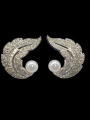 Jomaz Rhinestone Paved Winged Clip On Earrings Faux Pearl Accent Vintage Patent