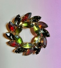 Vintage Rhinestone Brooch Frosted Shaded Rhinestone Green Red Olive 2”