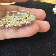 Vintage MCM Red Aurora Borealis Rhinestone Brooch Pin Hollywood Glamour￼2”