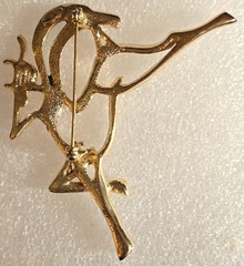 Vintage CHRISTMAS Signed DANECRAFT Enamel REINDEER Holiday Brooch
