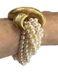 Vintage 18k Yellow Gold Nine Strand Akoya 4.7 mm x 4.5 mm Pearl Bracelet 7.5″