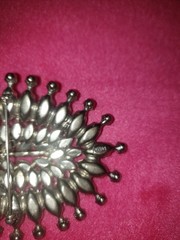 Beautiful Vintage Large Weiss White Rhinestone Brooch. Gorgeous LOOK!