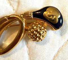 Vintage Golf Club Pin Brooch Goldtone 3 Iron Golf Ball MCM