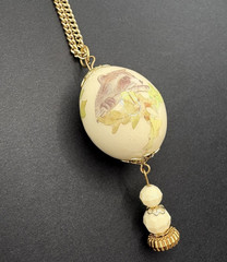 Vintage Acrylic Egg Shaped Raccoon Pendant Necklace Gold Tone 24″ Boho Chic